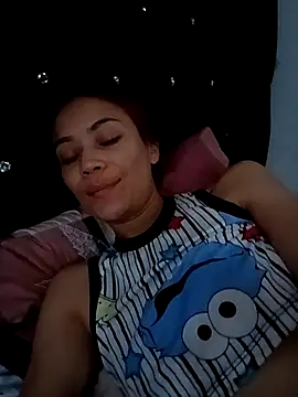 Snapshot of dulcelatin21 chatting on October 6, 2025, 3:24 pm dulcelatin21 online show from October 6, 2025, 3:24 pm