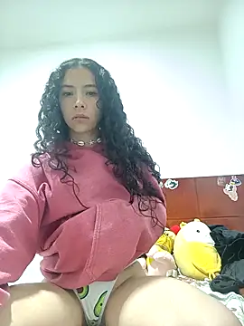 velvetnoirxo online show from October 27, 2025, 1:17 am