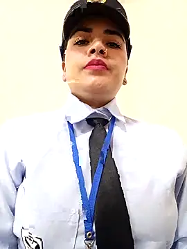 Snapshot of MAYE__13 chatting on October 24, 2025, 12:37 pm MAYE  13 online show from October 24, 2025, 12:37 pm