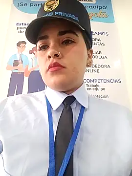 Snapshot of MAYE__13 chatting on October 30, 2025, 12:25 pm MAYE  13 online show from October 30, 2025, 12:25 pm