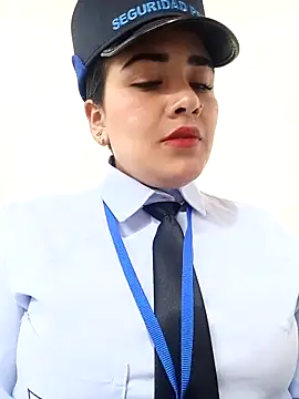 Snapshot of MAYE__13 chatting on October 23, 2025, 1:10 pm MAYE  13 online show from October 23, 2025, 1:10 pm