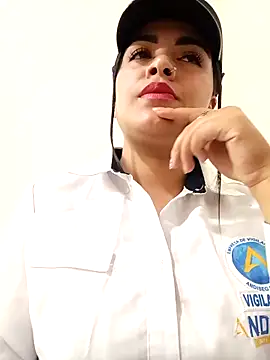 Snapshot of MAYE__13 chatting on October 15, 2025, 1:08 pm MAYE  13 online show from October 15, 2025, 1:08 pm