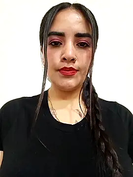 Snapshot of MAYE__13 chatting on October 2, 2025, 12:52 pm MAYE  13 online show from October 2, 2025, 12:52 pm