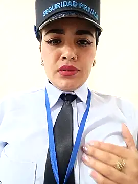 Snapshot of MAYE__13 chatting on October 27, 2025, 12:28 pm MAYE  13 online show from October 27, 2025, 12:28 pm