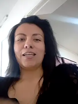 MargarettCooper online show from October 15, 2025, 4:04 pm