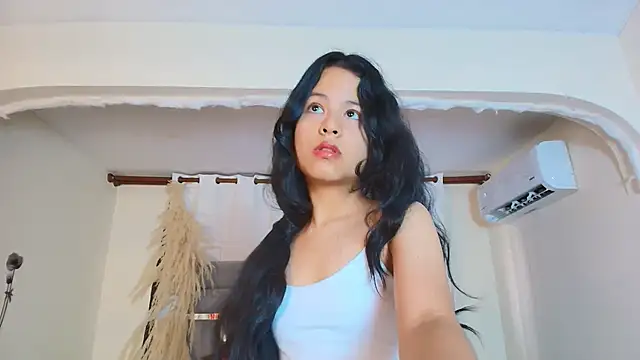 Snapshot of MiniLove_01 chatting on September 30, 2025, 1:17 pm MiniLove 01 online show from September 30, 2025, 1:17 pm