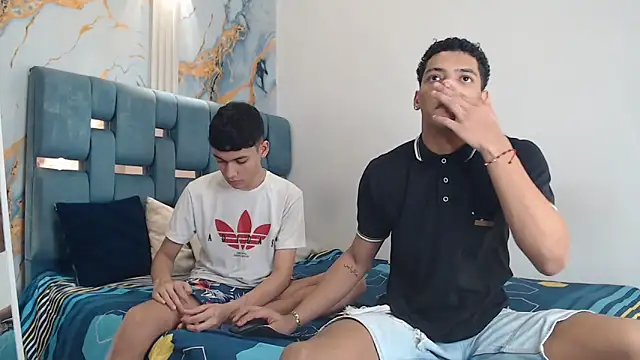 PRETTY FEM online show from April 2, 2026, 1:35 am