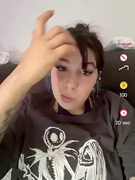 ilaria miss98 online show from June 10, 2026, 8:48 am