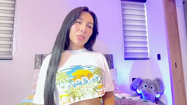 Snapshot of greciadom555 chatting on September 16, 2025, 1:56 pm greciadom555 online show from September 16, 2025, 1:56 pm