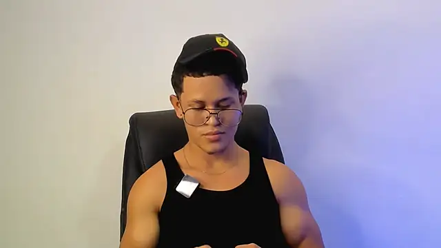 Snapshot of Manuel_FPG chatting on October 8, 2025, 7:58 pm Manuel FPG online show from October 8, 2025, 7:58 pm