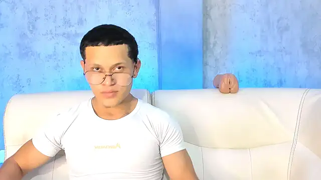 Snapshot of Manuel_FPG chatting on October 6, 2025, 8:31 pm Manuel FPG online show from October 6, 2025, 8:31 pm