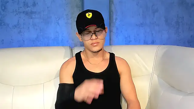 Snapshot of Manuel_FPG chatting on September 28, 2025, 12:56 pm Manuel FPG online show from September 28, 2025, 12:56 pm