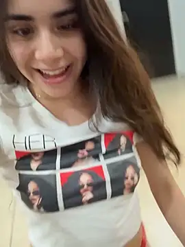 Ariovalle online show from March 25, 2026, 2:01 am