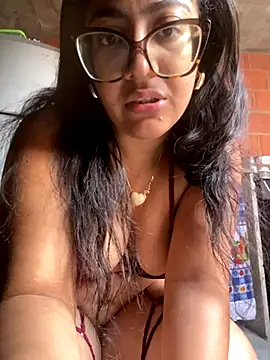 Snapshot of Jessyivonne chatting on September 23, 2025, 12:01 pm Jessyivonne online show from September 23, 2025, 12:01 pm