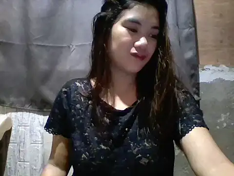 Snapshot of Rosette0516 chatting on October 29, 2025, 2:05 pm Rosette0516 online show from October 29, 2025, 2:05 pm