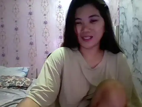 Snapshot of Rosette0516 chatting on October 21, 2025, 9:30 am Rosette0516 online show from October 21, 2025, 9:30 am