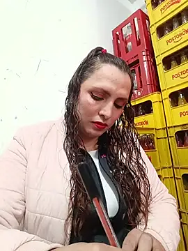 VERONICA  03 online show from September 29, 2025, 1:39 pm