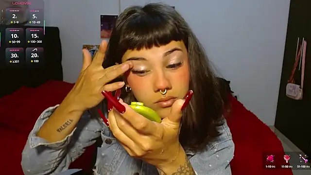 Snapshot of Divinejewel444 chatting on September 29, 2025, 9:05 am Divinejewel444 online show from September 29, 2025, 9:05 am