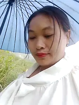 lusy-bae online show from September 16, 2025, 2:01 am