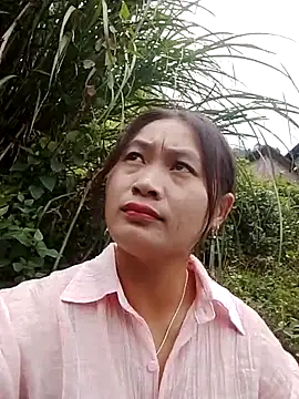 lusy-bae online show from September 10, 2025, 1:48 am