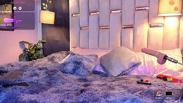 Snapshot of melody-rouss chatting on September 21, 2025, 4:28 am melody-rouss online show from September 21, 2025, 4:28 am