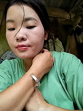 Snapshot of lylylove chatting on September 17, 2025, 3:41 am lylylove online show from September 17, 2025, 3:41 am