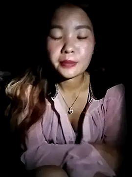 Snapshot of lylylove chatting on September 15, 2025, 1:11 pm lylylove online show from September 15, 2025, 1:11 pm