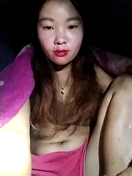 Snapshot of lylylove chatting on October 1, 2025, 1:37 pm lylylove online show from October 1, 2025, 1:37 pm