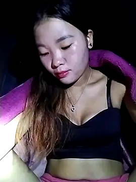 Snapshot of lylylove chatting on October 4, 2025, 12:01 am lylylove online show from October 4, 2025, 12:01 am