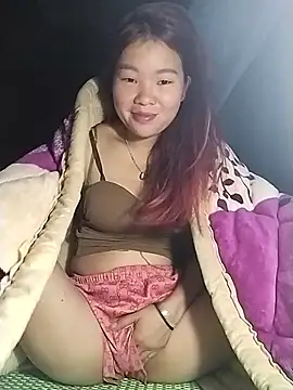 lylylove online show from November 27, 2025, 8:31 pm