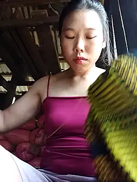 Snapshot of Ngocmi909 chatting on October 11, 2025, 9:32 am Ngocmi909 online show from October 11, 2025, 9:32 am