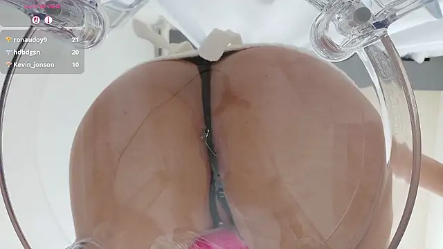 Snapshot of soyo-0510 chatting on November 2, 2025, 6:07 am soyo-0510 online show from November 2, 2025, 6:07 am