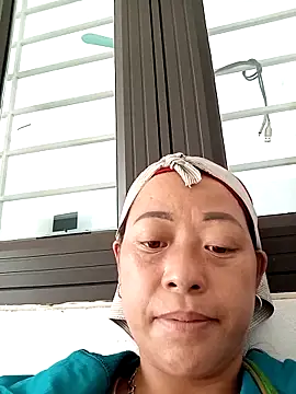 Snapshot of Sa2mh20 chatting on October 17, 2025, 7:55 am Sa2mh20 online show from October 17, 2025, 7:55 am