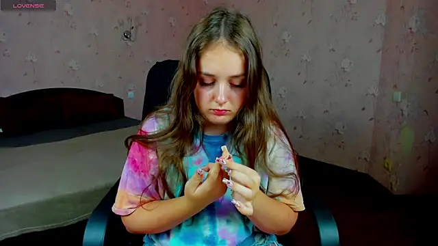 SwetMary online show from September 16, 2025, 12:28 pm
