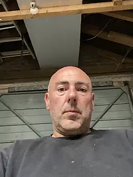 Richmcgee online show from June 9, 2026, 7:26 pm