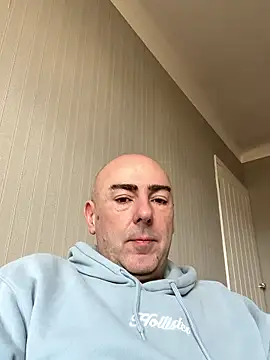 Snapshot of Richmcgee chatting on March 1, 2026, 10:15 am Richmcgee online show from March 1, 2026, 10:15 am