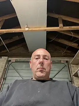 Richmcgee online show from June 13, 2026, 7:34 pm