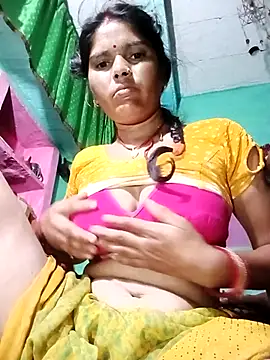 Snapshot of Sexy_queeny chatting on September 18, 2025, 10:02 pm Sexy queeny online show from September 18, 2025, 10:02 pm