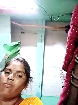 Snapshot of Sexy_queeny chatting on September 21, 2025, 4:45 pm Sexy queeny online show from September 21, 2025, 4:45 pm