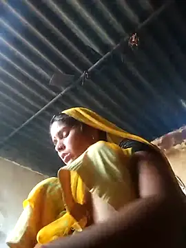 Snapshot of Sexy_queeny chatting on September 26, 2025, 2:40 am Sexy queeny online show from September 26, 2025, 2:40 am