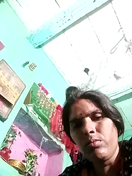 Snapshot of Sexy_queeny chatting on October 13, 2025, 2:18 pm Sexy queeny online show from October 13, 2025, 2:18 pm