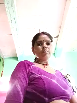 Snapshot of Sexy_queeny chatting on September 13, 2025, 4:34 am Sexy queeny online show from September 13, 2025, 4:34 am