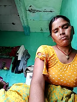 Snapshot of Sexy_queeny chatting on September 27, 2025, 8:42 am Sexy queeny online show from September 27, 2025, 8:42 am