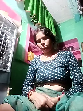 Snapshot of Sexy_queeny chatting on October 28, 2025, 11:14 pm Sexy queeny online show from October 28, 2025, 11:14 pm