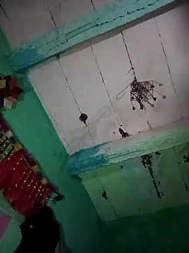 Snapshot of Sexy_queeny chatting on September 17, 2025, 6:32 pm Sexy queeny online show from September 17, 2025, 6:32 pm