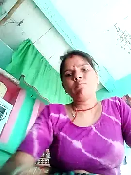 Snapshot of Sexy_queeny chatting on September 19, 2025, 10:30 am Sexy queeny online show from September 19, 2025, 10:30 am