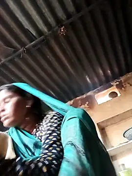 Snapshot of Sexy_queeny chatting on September 25, 2025, 1:33 am Sexy queeny online show from September 25, 2025, 1:33 am