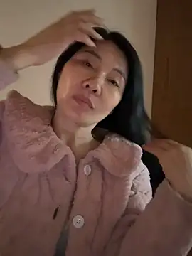 xiiuuff18 online show from March 16, 2026, 1:13 am