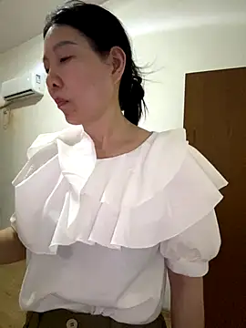 Snapshot of xiiuuff18 chatting on September 30, 2025, 11:49 am xiiuuff18 online show from September 30, 2025, 11:49 am