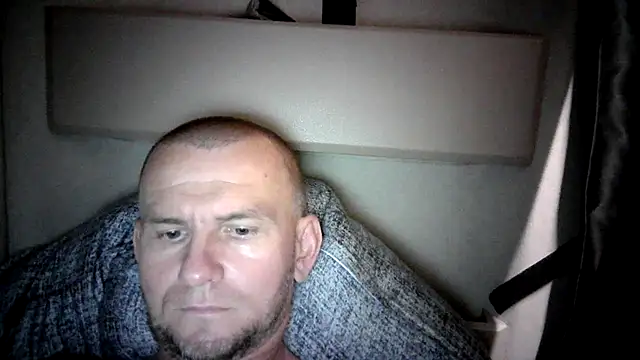 RoadDaddyXL online show from September 9, 2025, 3:49 am